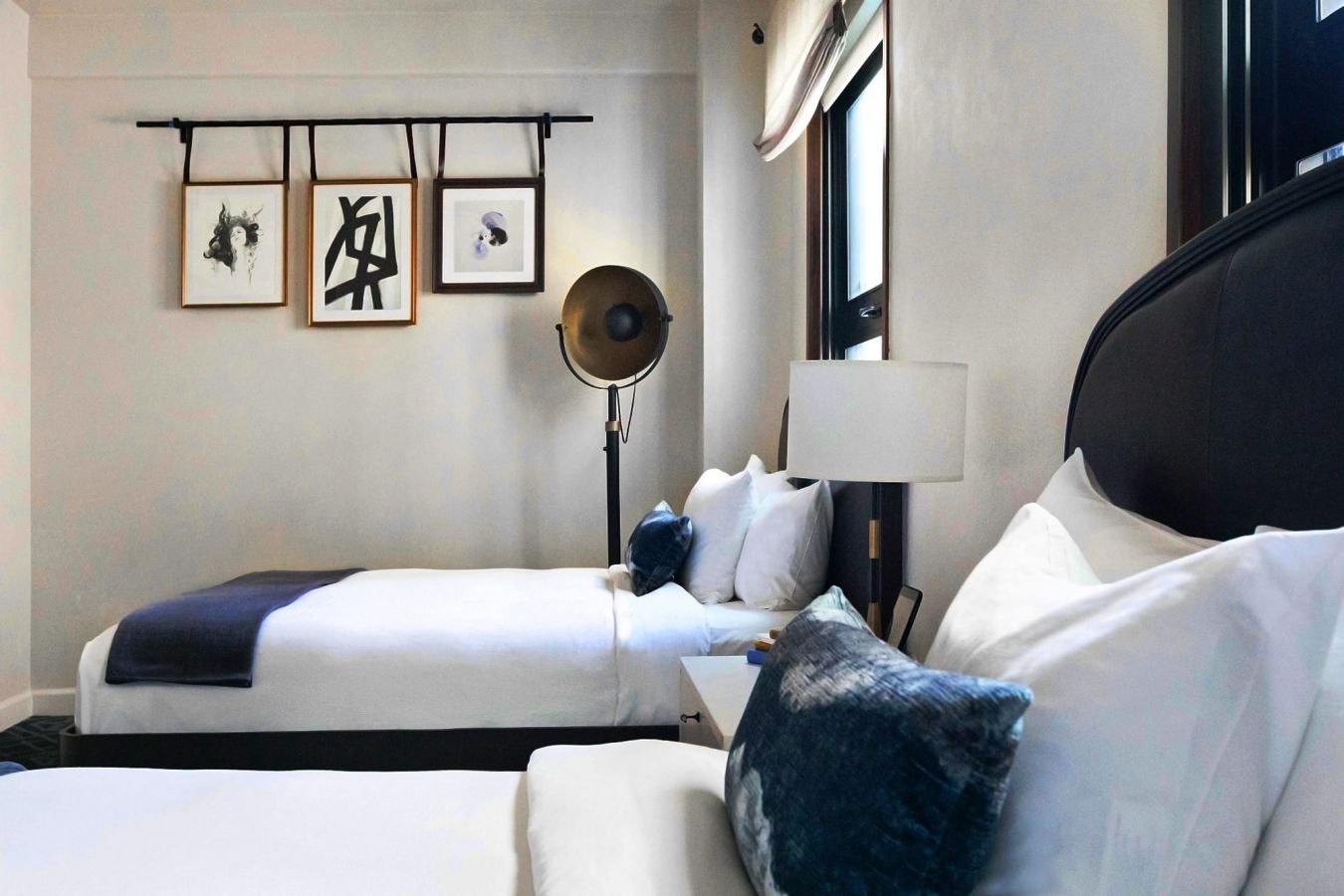 Double bed room with pillow and lamp